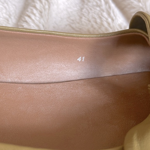 ANTHROPOLOGIE Cute Bow Knot Leather Flats - Picture 12 of 14